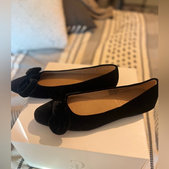 Flats - Picture 2 of 7